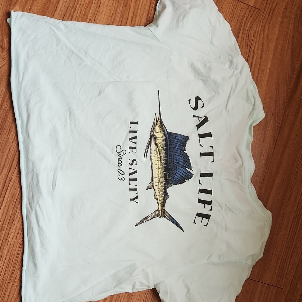 Salt Life Cropped Tee with design on back